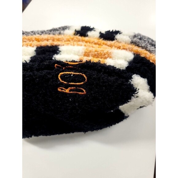 Rae Dunn Socks 4 Pair Fuzzy Cozy Warm Halloween Winter Comfy Fall Women Sz 9-11 - Picture 4 of 4